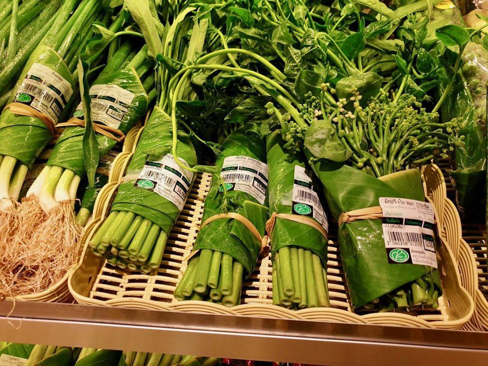 Banana leaves used as packaging