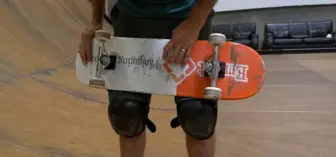 skateboard
