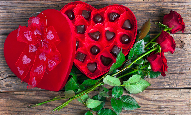 Heart chocolate box